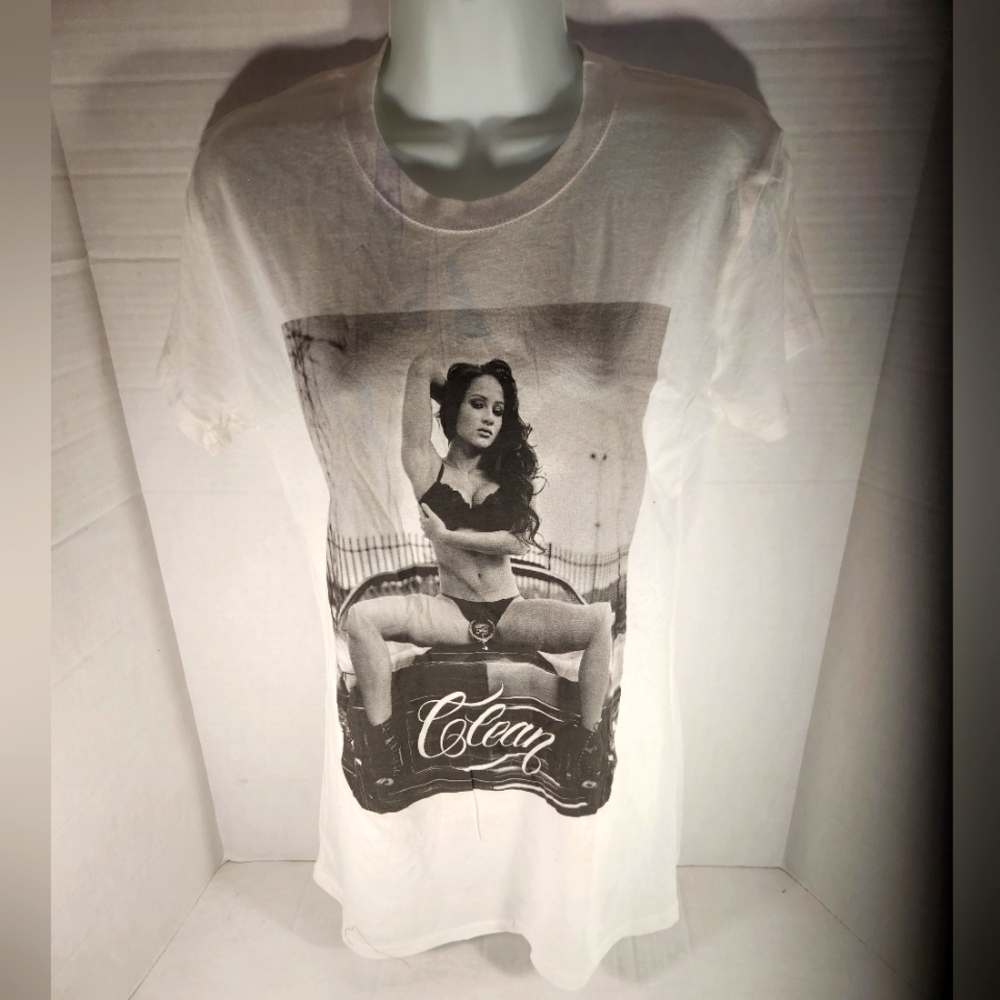 NWT Women's Two In The Shirt T-shirt